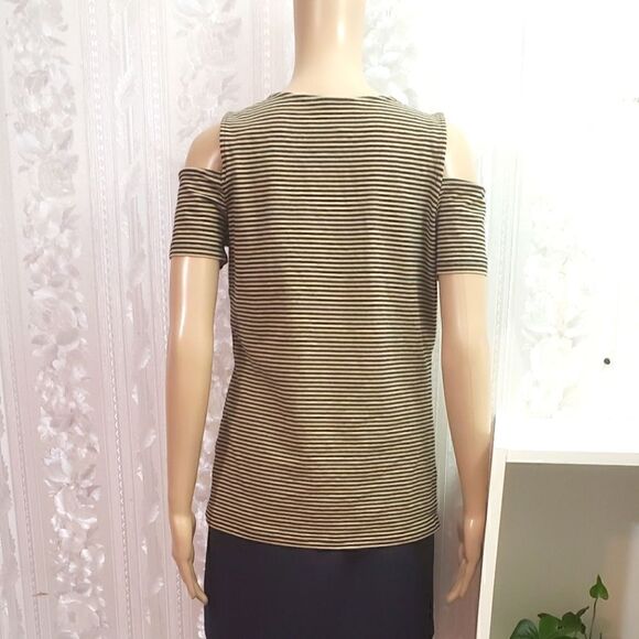 Michael Kors Cold Shoulders Top - Picture 2 of 5